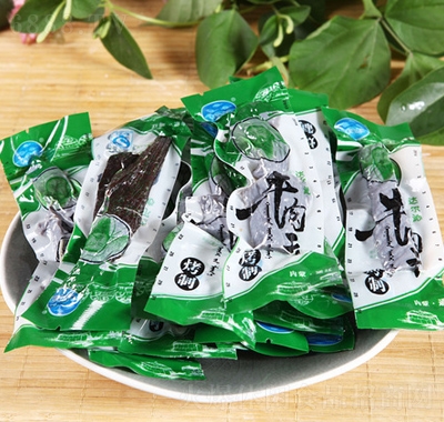 草原達(dá)爾沁草原內(nèi)蒙古特產(chǎn)零食小吃風(fēng)干牛肉干500g真空小包裝即食